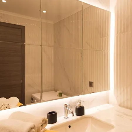 Giannis Vila Vitaládes