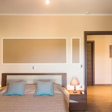 Giannis * 维塔拉戴斯